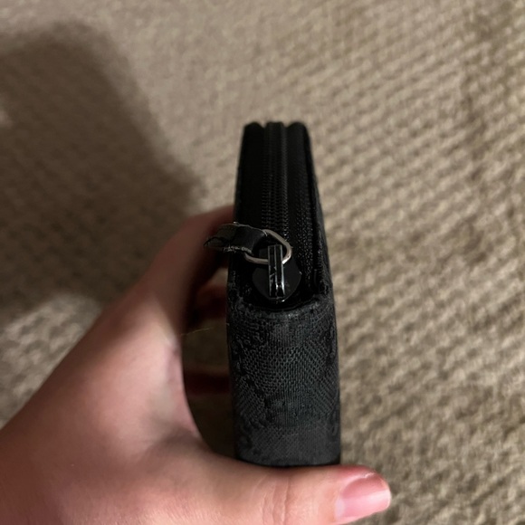 Gucci Black Zip Around Wallet! - Picture 6 of 11
